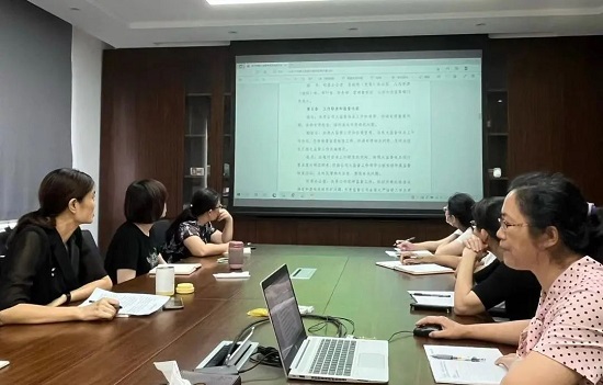 整合監(jiān)督資源 提升監(jiān)督效能——白云山潘高壽公司紀(jì)委召開大監(jiān)督體系運(yùn)行工作小組會議.jpg